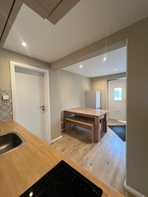 Serena Monteur Apartment Rodenbach  Eksteriør billede